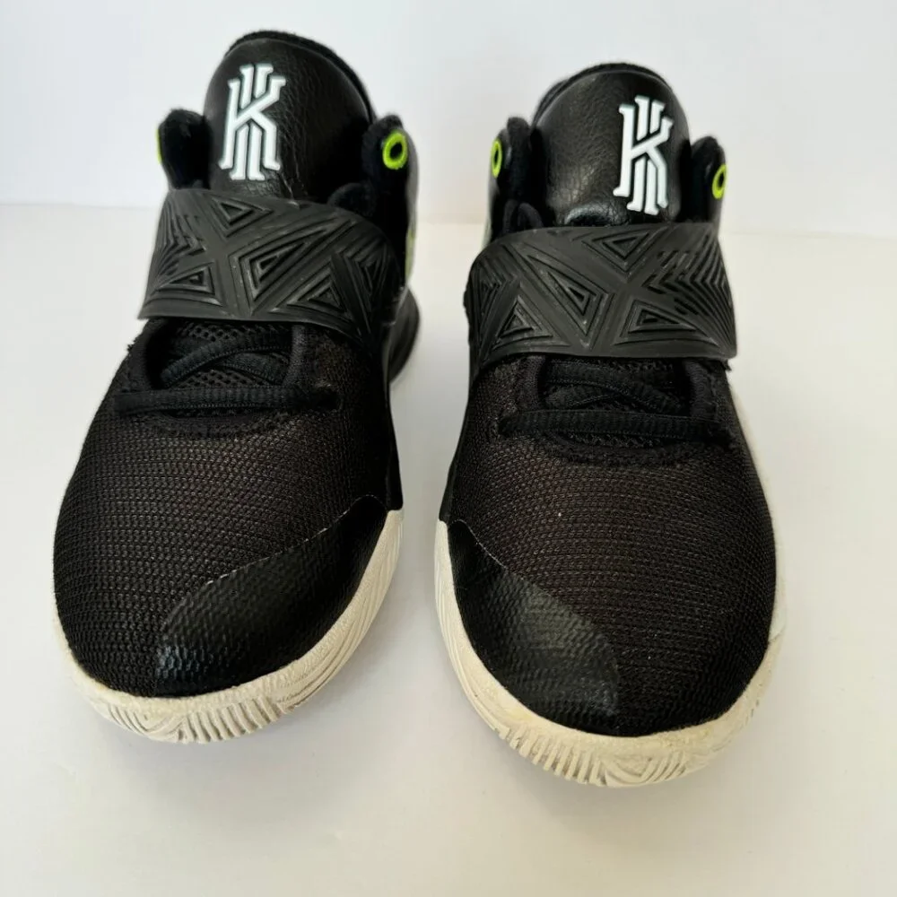 Nike Kyrie Flytrap III